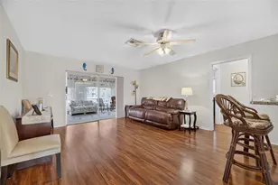 907 Bluewater Dr, Sun City Center, FL 33573 - Photo 21
