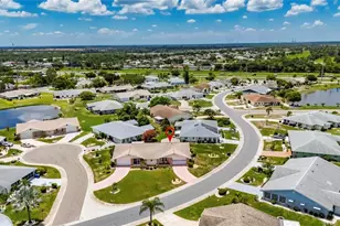 907 Bluewater Dr, Sun City Center, FL 33573 - Photo 35