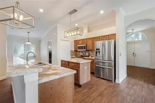 4007 Harbor Lake Dr, Lutz, FL 33558 - Photo 11