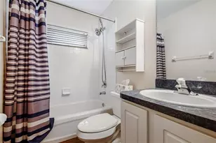 4007 Harbor Lake Dr, Lutz, FL 33558 - Photo 23