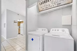 3132 Bloomingdale Villas Ct, Brandon, FL 33511 - Photo 33