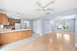 8013 Boone Dr, Largo, FL 33773 - Photo 9