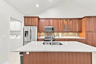 1124 Golfview Woods Dr, Sun City Center, FL 33573 - Photo 13