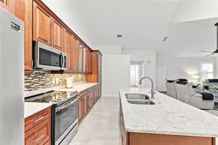 1124 Golfview Woods Dr, Sun City Center, FL 33573 - Photo 17