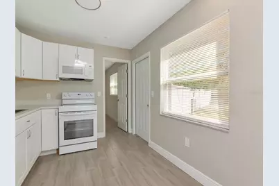 1207 62nd Avenue E, Bradenton, FL 34203 - Photo 5
