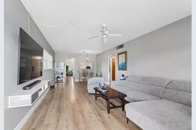 1325 58th Street N #201A, Saint Petersburg, FL 33710 - Photo 5