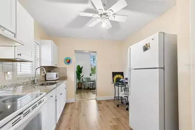 1325 58th Street N #201A, Saint Petersburg, FL 33710 - Photo 13