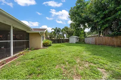 12811 Lake Drive, Largo, FL 33774 - Photo 19
