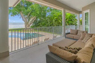 5918 Bahama Shores Dr S, Saint Petersburg, FL 33705 - Photo 37
