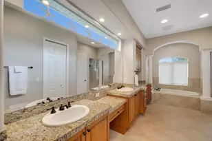 5918 Bahama Shores Dr S, Saint Petersburg, FL 33705 - Photo 17