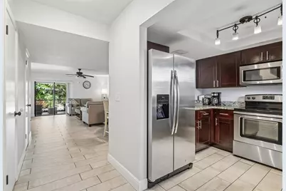 2417 W Stroud Avenue, Tampa, FL 33629 - Photo 15