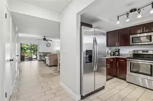 2417 W Stroud Ave, Tampa, FL 33629 - Photo 15