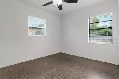 8709 N Renfrew Place, Tampa, FL 33604 - Photo 15