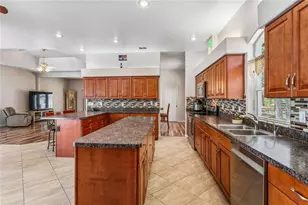 12408 Kanawha Dr, Weeki Wachee, FL 34614 - Photo 31