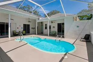 12408 Kanawha Dr, Weeki Wachee, FL 34614 - Photo 19
