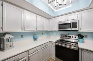 404 Hammock Pine Blvd, Clearwater, FL 33761 - Photo 15
