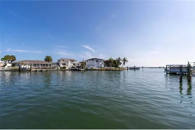 440 Palm Island SE, Clearwater Beach, FL 33767 - Photo 3