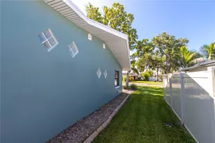 440 Palm Island SE, Clearwater Beach, FL 33767 - Photo 43