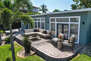440 Palm Island SE, Clearwater Beach, FL 33767 - Photo 9