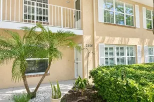2106 Gulf View Blvd, Dunedin, FL 34698 - Photo 1