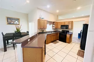 8155 Woodvine Cir, Lakeland, FL 33810 - Photo 7