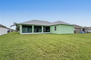 8155 Woodvine Cir, Lakeland, FL 33810 - Photo 21