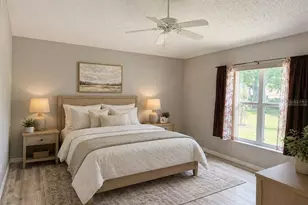 822 McCallister Ave, Sun City Center, FL 33573 - Photo 15
