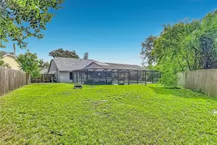 2041 Shadow Pine Dr, Brandon, FL 33511 - Photo 21