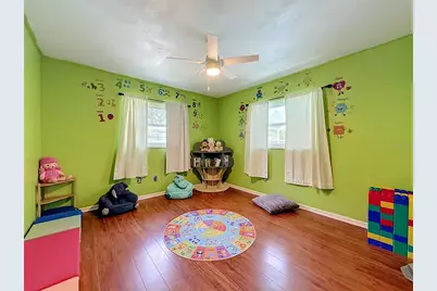 2198 Academy Drive, Clearwater, FL 33764 - Photo 23