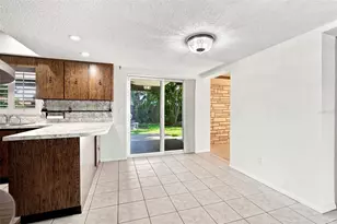 2705 Silver Lake Ave, Tampa, FL 33614 - Photo 17