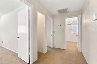 2705 Silver Lake Ave, Tampa, FL 33614 - Photo 37