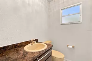2705 Silver Lake Ave, Tampa, FL 33614 - Photo 7