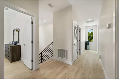404 E Seward Street, Tampa, FL 33604 - Photo 11