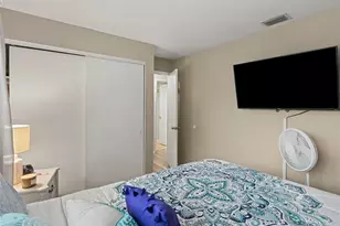 908 Byron Ln, Sarasota, FL 34243 - Photo 23
