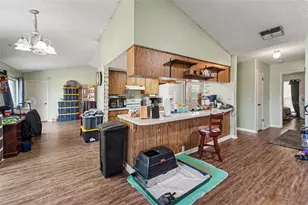 9074 Heather Blvd, Weeki Wachee, FL 34613 - Photo 5