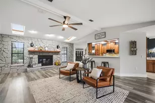 7231 River Country Dr, Weeki Wachee, FL 34607 - Photo 5