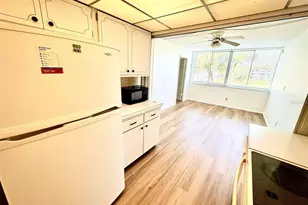 4880 Locust St NE, Saint Petersburg, FL 33703 - Photo 11