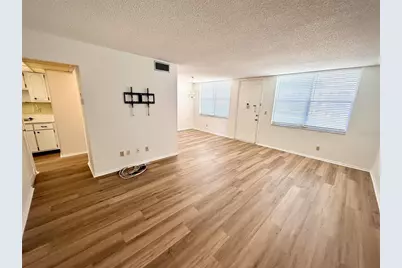 4880 Locust Street NE #234, Saint Petersburg, FL 33703 - Photo 7