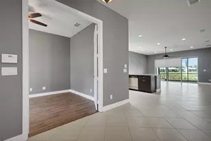 15841 Cobble Mill Dr, Wimauma, FL 33598 - Photo 3