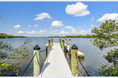 852 Tennyson Mill Circle, Tampa, FL 33619 - Photo 35