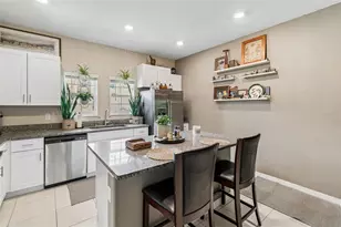 852 Tennyson Mill Cir, Tampa, FL 33619 - Photo 7