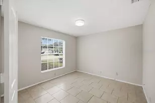 1901 Castle Bay Ct, Oldsmar, FL 34677 - Photo 5