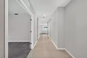 6708 Devlin Ln, Wesley Chapel, FL 33545 - Photo 5