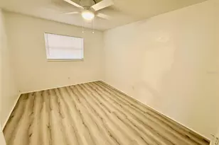 1135 Highland St N, Saint Petersburg, FL 33701 - Photo 9