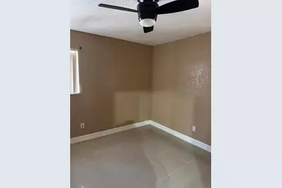 8240 NW 181st Street, Hialeah, FL 33015 - Photo 7