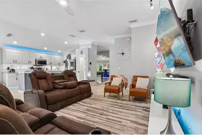 19009 Falcons Place, Tampa, FL 33647 - Photo 9