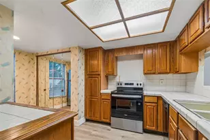 2830 Countryside Blvd, Clearwater, FL 33761 - Photo 9