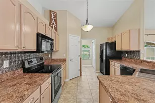 4618 Reola Rd, Dover, FL 33527 - Photo 7