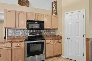 4618 Reola Rd, Dover, FL 33527 - Photo 9