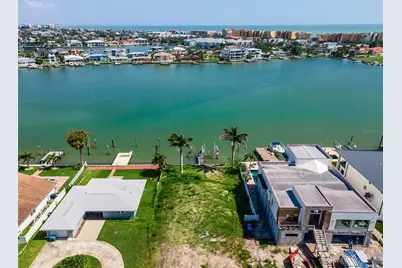 17043 Dolphin Drive, North Redington Beach, FL 33708 - Photo 7